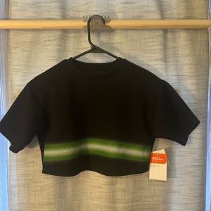 Sports Illustrated Youth Crop T-shirt; NWT. Size 10/12.